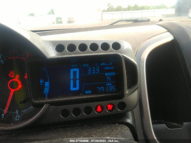 Chevrolet SONIC LS 2015 1G1JB5SH3F4196685 Image 9