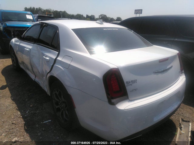 2C3CCARG0JH315778 Chrysler 300 Touring