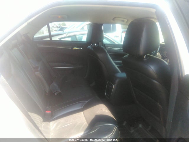 2C3CCARG0JH315778 Chrysler 300 Touring