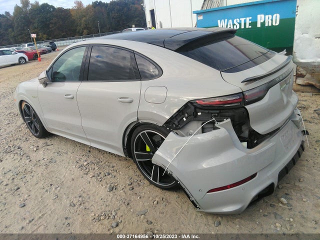 Porsche Cayenne Turbo S E-hybrid 2023 WP1BH2AY6PDA37010 Image 3
