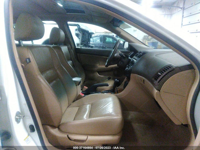 2004 HONDA ACCORD SDN EX VIN: 1HGCM56884A102451