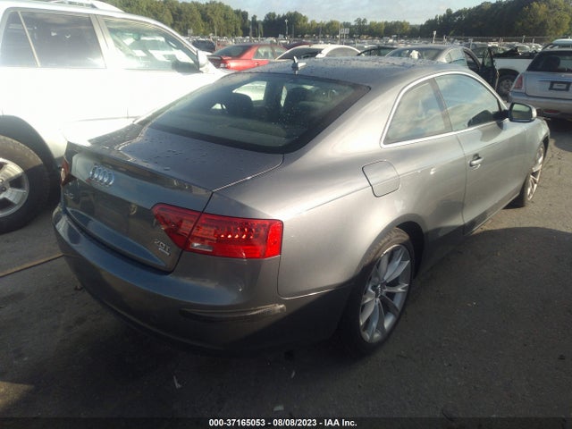 WAULFAFR0EA000943 Audi A5 Premium Plus
