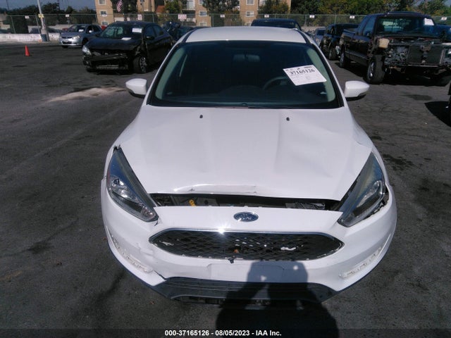 Ford FOCUS SE 2016 1FADP3F28GL254447 Image 4