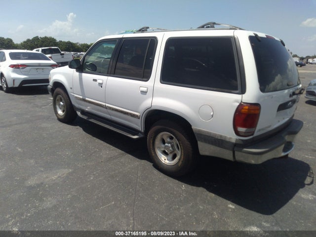 2000 FORD EXPLORER XLT VIN: 1FMZU63P1YUB31865
