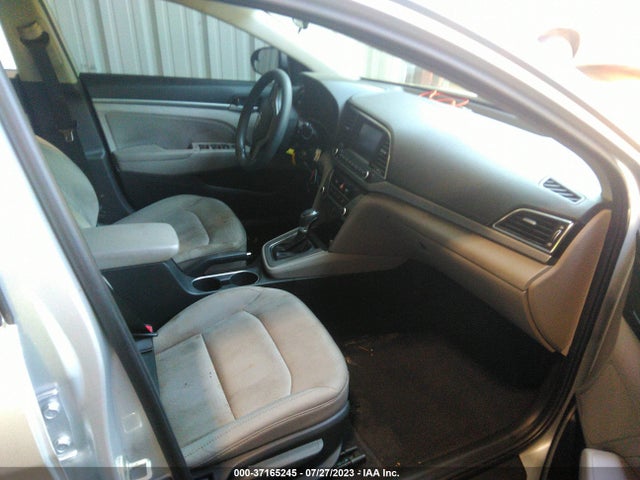 Hyundai ELANTRA SE 2017 5NPD84LFXHH157048 Image 5