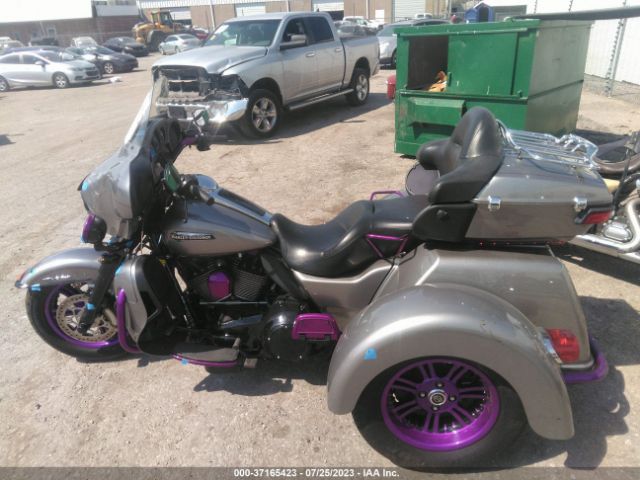 2016 HARLEY-DAVIDSON FLHTCUTG 1HD1MAL12GB858151 Photo 8