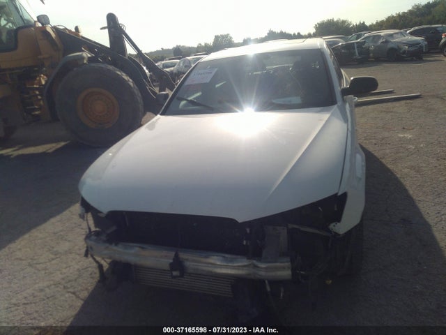 WAUAFAFLXGN011253 Audi A4 PREMIUM