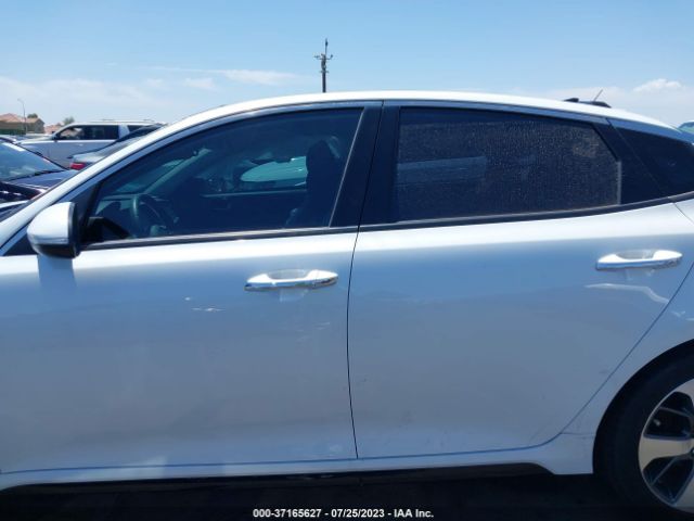 5XXGT4L36KG368929 KIA Optima S