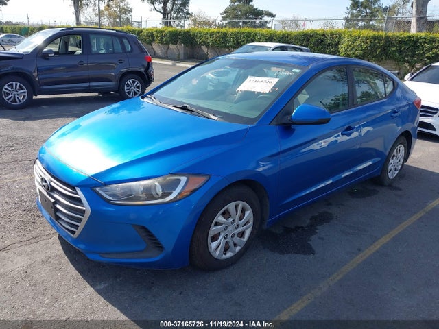Hyundai ELANTRA SE 2017 5NPD74LF2HH190614 Image 2