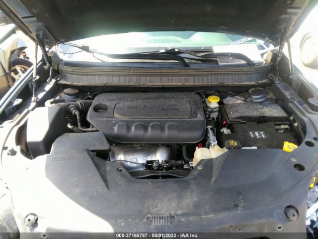 1C4PJLCB8KD381232 Jeep Cherokee Latitude