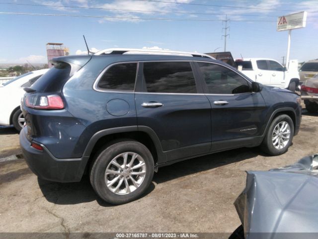1C4PJLCB8KD381232 Jeep Cherokee Latitude