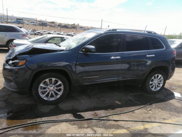 1C4PJLCB8KD381232 Jeep Cherokee Latitude