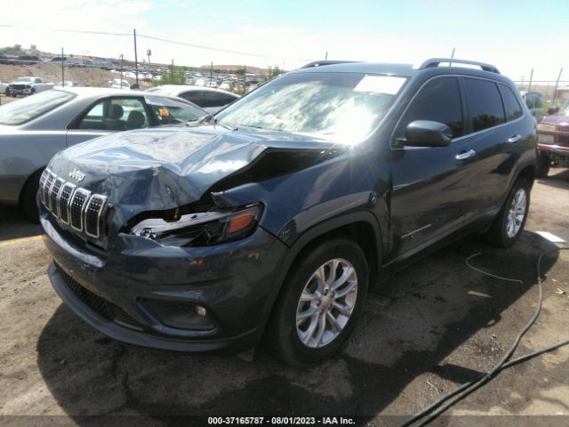 1C4PJLCB8KD381232 Jeep Cherokee Latitude