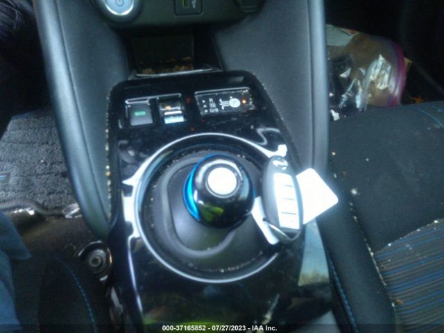 1N4AZ1CP2LC306084 Nissan LEAF SV