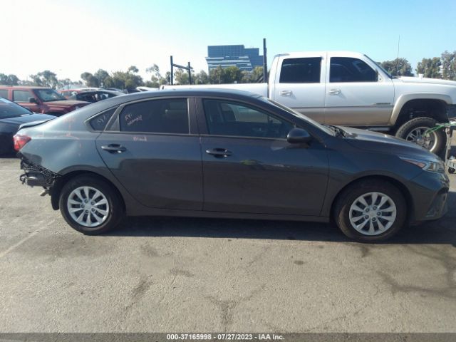 3KPF24AD8PE551176 KIA FORTE LX
