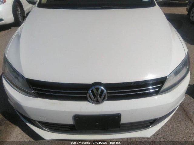 3VWD07AJXEM276690 Volkswagen Jetta Sedan Se W/connectivity