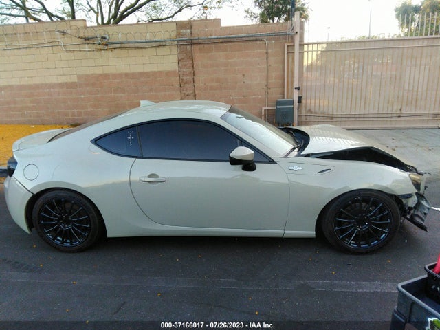 2016 Toyota GR 86, VIN: JF1ZNAA13G8706046