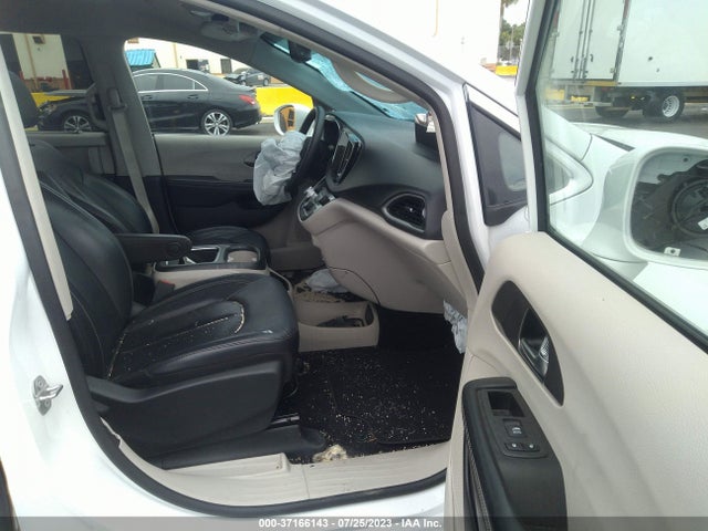 2C4RC1BG3NR109855 Chrysler Pacifica Touring L