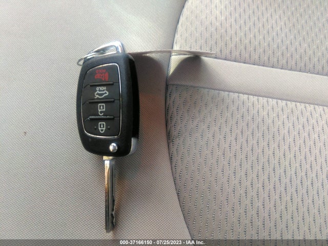 2017 HYUNDAI SONATA SE VIN: 5NPE24AFXHH482369