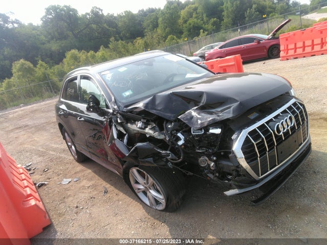 WA1EECF3XP1050994 Audi Q3 S Line Premium Plus