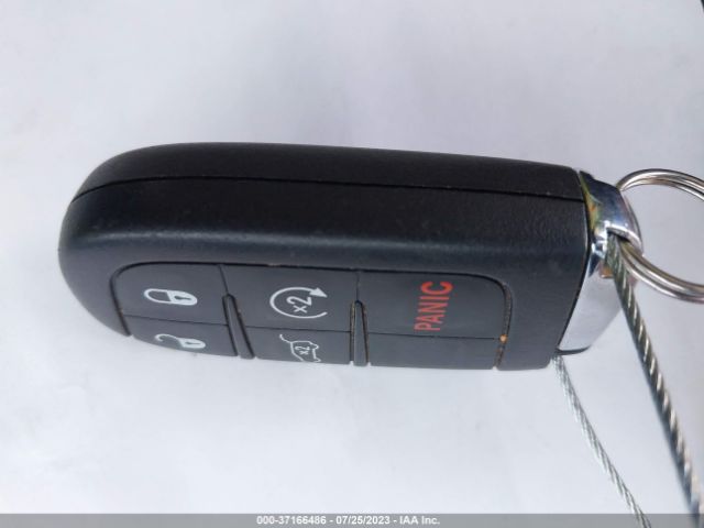 3C4NJCBB1KT700022 Jeep Compass Latitude