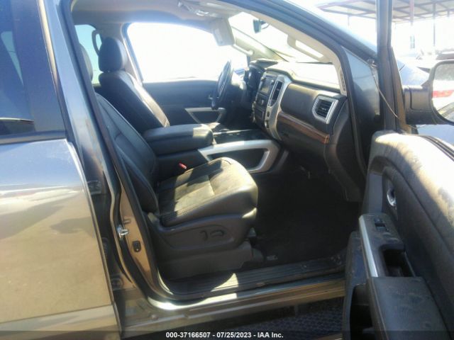 1N6AA1E5XKN530118 Nissan Titan Sl