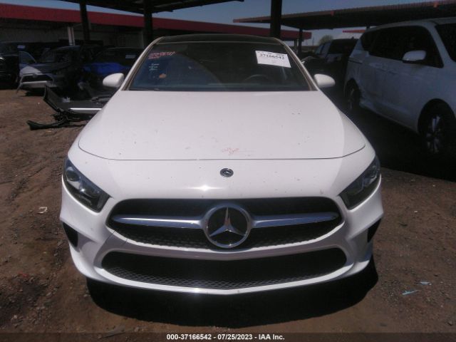 W1K3G4EB3NJ365645 Mercedes-Benz A-class A 220