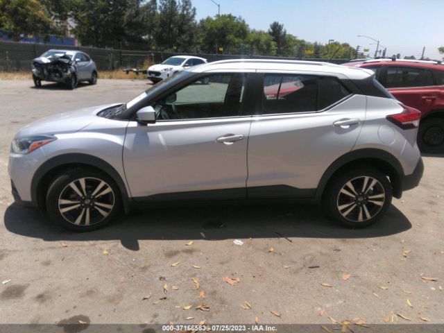 3N1CP5CU5JL523011 Nissan KICKS SV