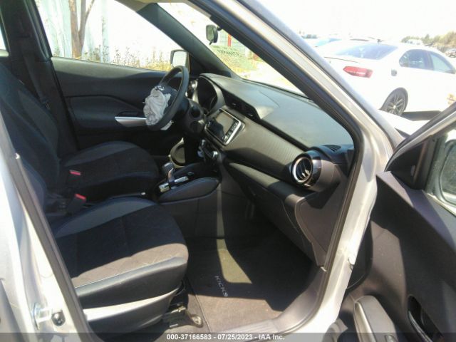 3N1CP5CU5JL523011 Nissan KICKS SV
