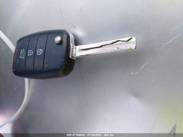KNDJN2A23E7022817 KIA Soul Base