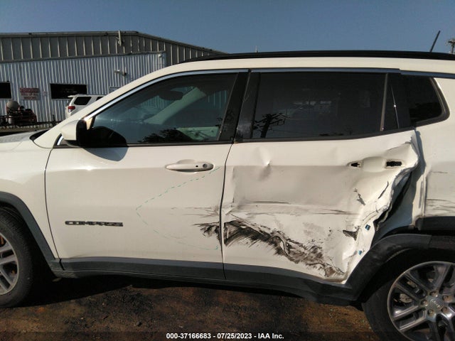 2019 JEEP COMPASS LATITUDE W/SUN/WHEEL PKG VIN: 3C4NJCBB9KT706361