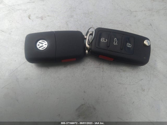 3VWLL7AJ8EM436925 Volkswagen Jetta Sedan Tdi W/premium/nav