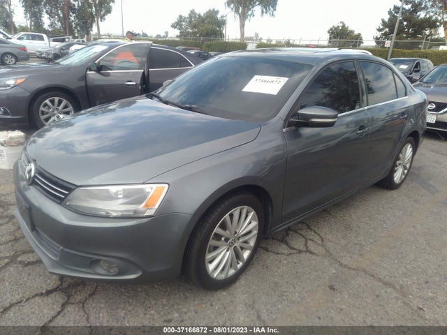 3VWLL7AJ8EM436925 Volkswagen Jetta Sedan Tdi W/premium/nav