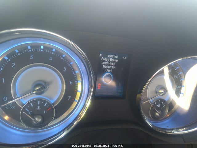 2C3CCAAG4EH297268 Chrysler 300