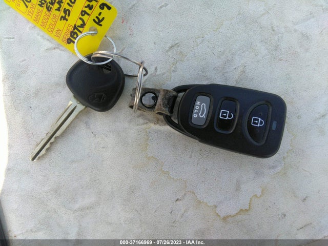 Hyundai ELANTRA SE 2017 5NPD84LF1HH007510 Image 11