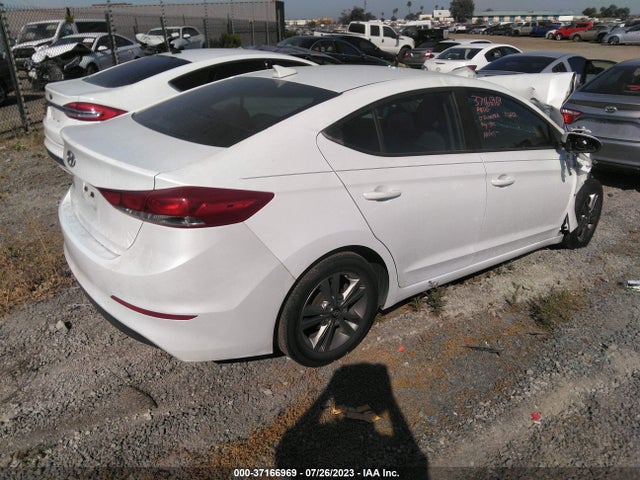 Hyundai ELANTRA SE 2017 5NPD84LF1HH007510 Image 4