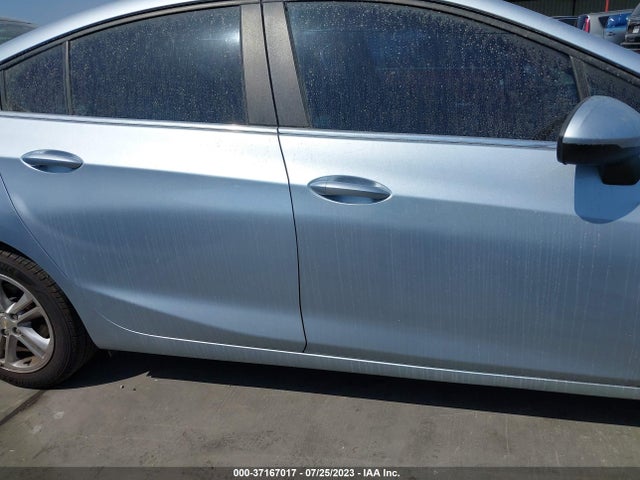 Chevrolet CRUZE LT 2018 1G1BE5SM2J7133917 Image 13