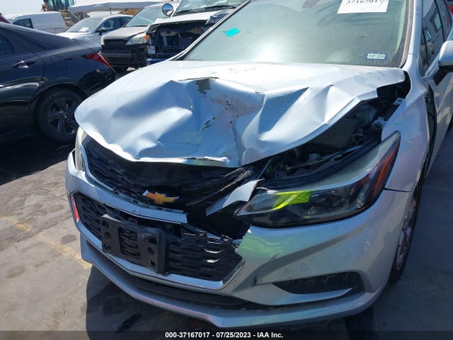 Chevrolet CRUZE LT 2018 1G1BE5SM2J7133917 Image 6