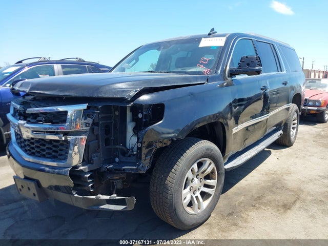 Chevrolet Suburban Lt 2018 1GNSCHKC0JR207885 Image 2