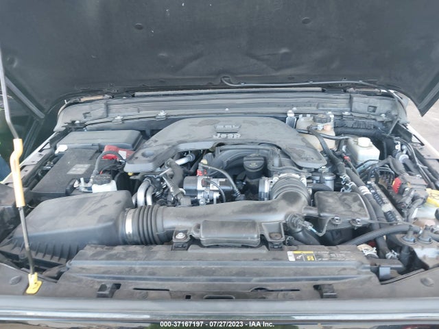 1C4HJXEG8LW262171 Jeep Wrangler Unlimited Sahara Altitude