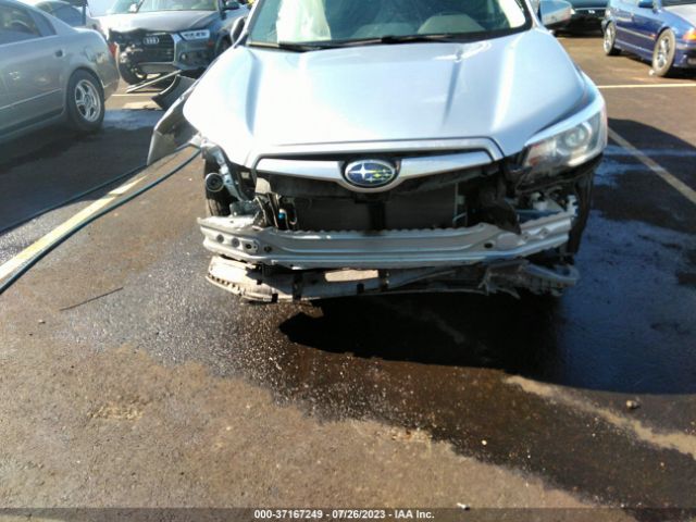 JF2SKAJCXLH595934 Subaru Forester Premium