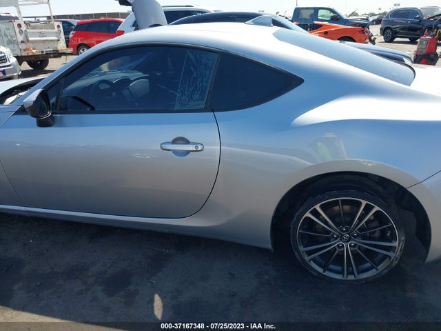 2016 Toyota GR 86, VIN: JF1ZNAA1XG8705315