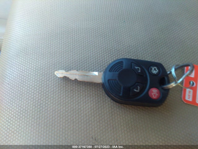 2009 FORD ESCAPE LIMITED VIN: 1FMCU04G49KA63799