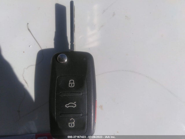 3VWLA7AJ7FM202282 Volkswagen Jetta Sedan 2.0l Tdi Sel