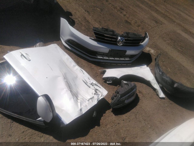 3VWLA7AJ7FM202282 Volkswagen Jetta Sedan 2.0l Tdi Sel
