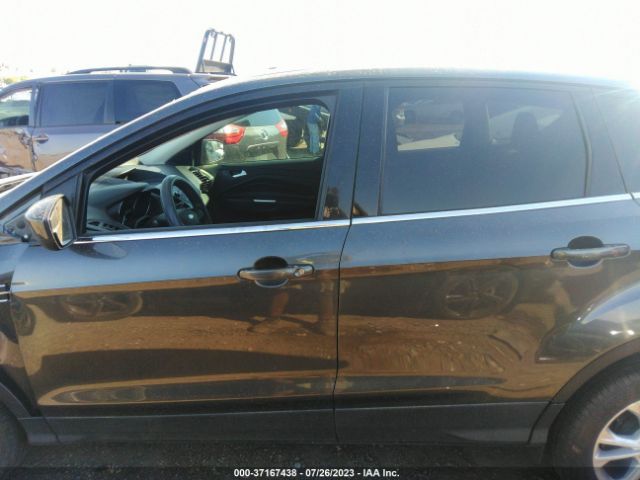 1FMCU0GD2HUD42513 Ford ESCAPE SE