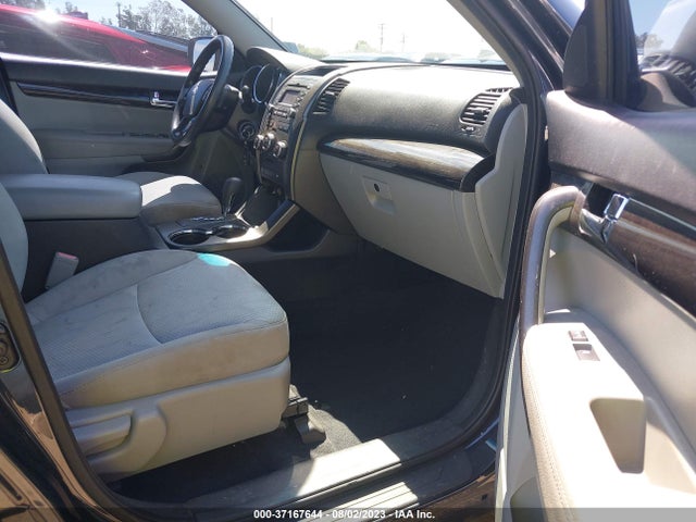 2012 KIA SORENTO LX VIN: 5XYKT3A61CG294480