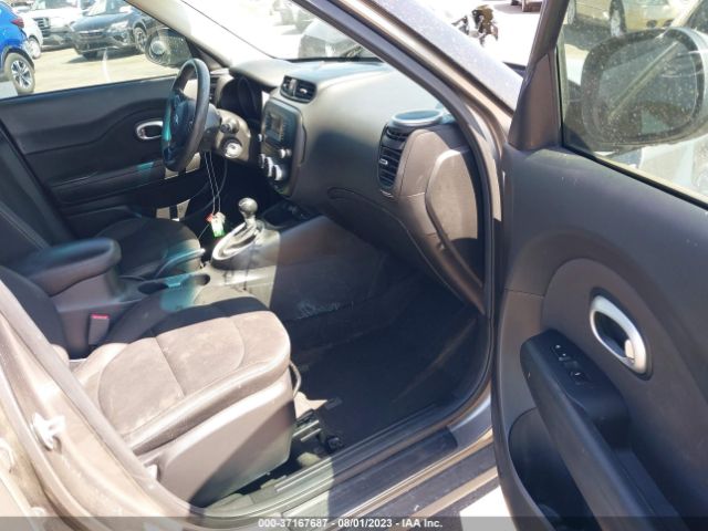 KNDJN2A22G7358137 KIA Soul Base