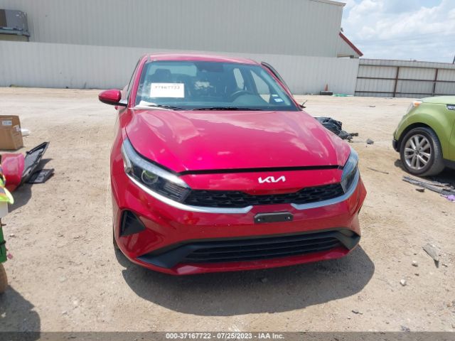 3KPF24AD7PE612856 KIA Forte Lxs
