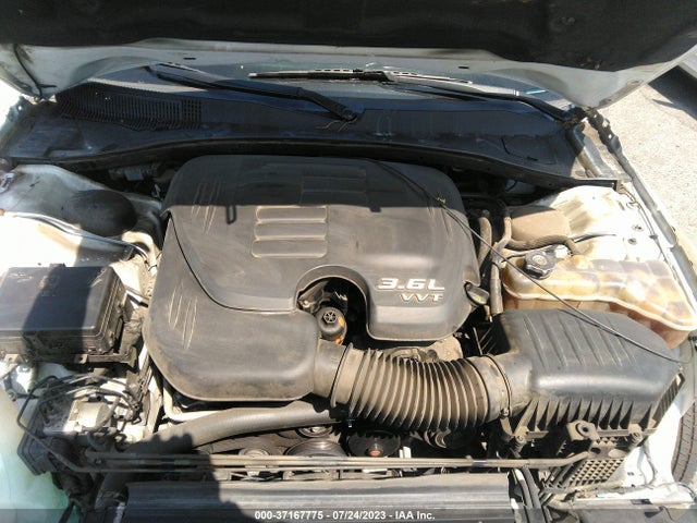2C3CCABG8JH117220 Chrysler 300 300s